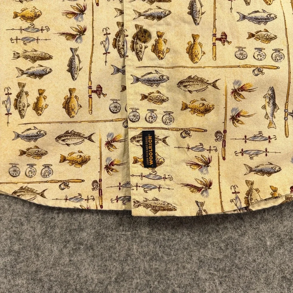 VTG Woolrich Shirt Mens Medium Beige Freshwater Fishing‎ Short Sleeve Print